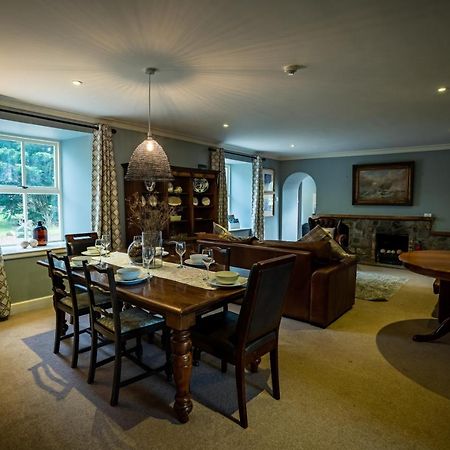 The Farmhouse, 6 Bed Property, フォレス エクステリア 写真