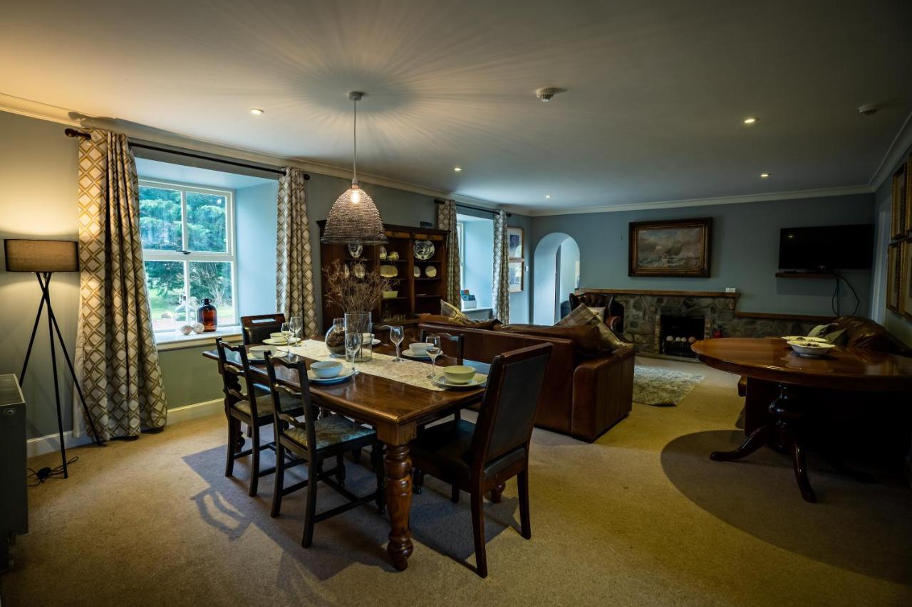 The Farmhouse, 6 Bed Property, フォレス エクステリア 写真